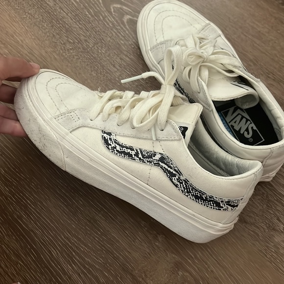 Women Vans sneakers - Picture 4 of 4